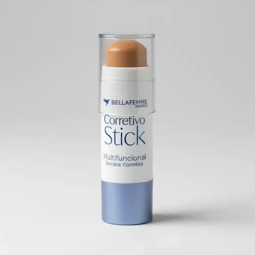 Corretivo stick multifuncional BellaFemme com embalagem branca e tampa transparente, mostrando o bastão bege claro em fundo claro, ideal para sombra corretiva.